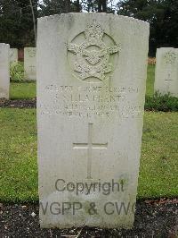 Brookwood Military Cemetery - La Frentz, Sylvester Stuart Lyndhurst